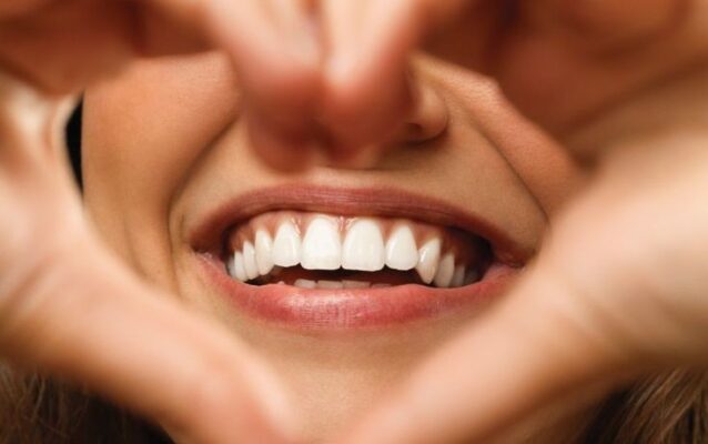 6 cách tạo thiện cảm bằng cách hãy mỉm cười